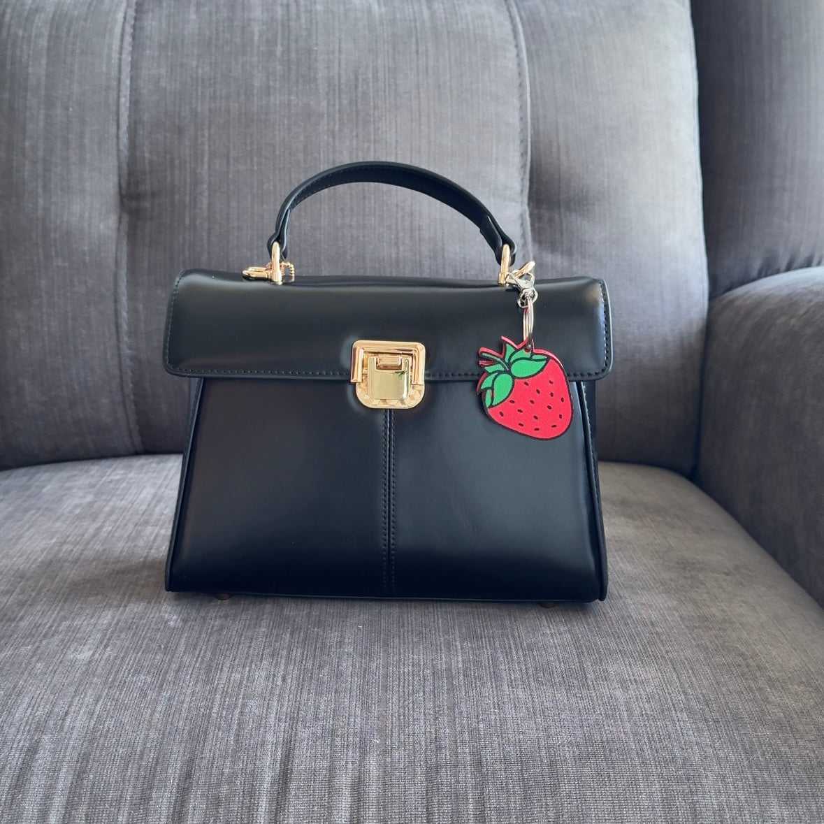 Strawberry NFC Bag Charm – Customizable Smart Accessory